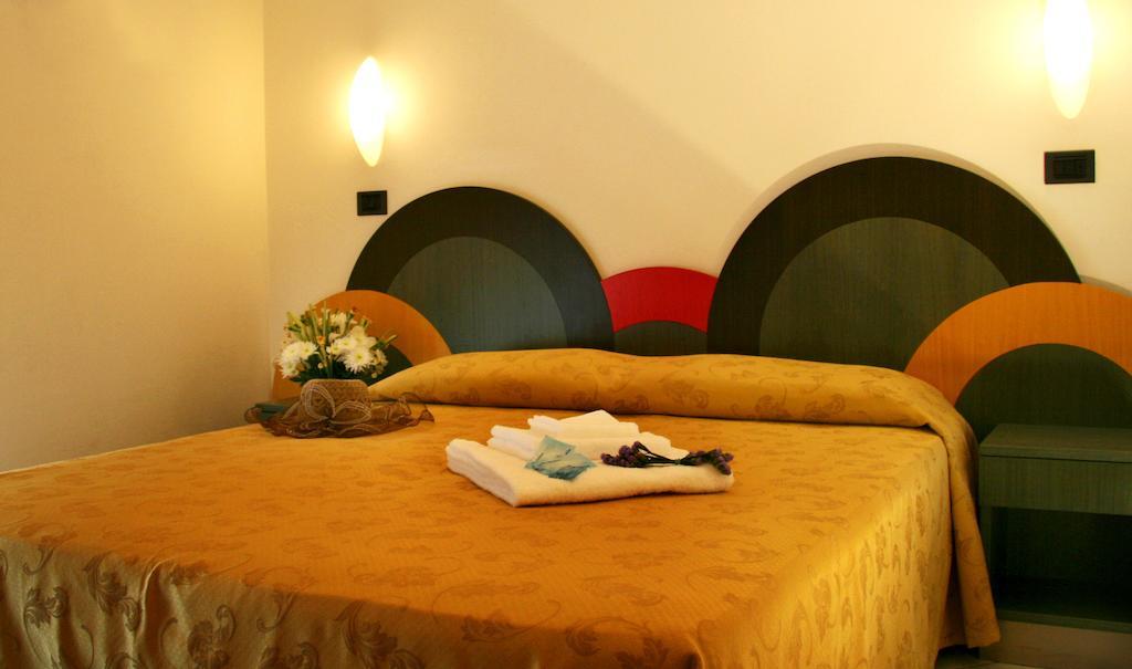 Hotel Excelsior Bellaria-Igea Marina Zimmer foto