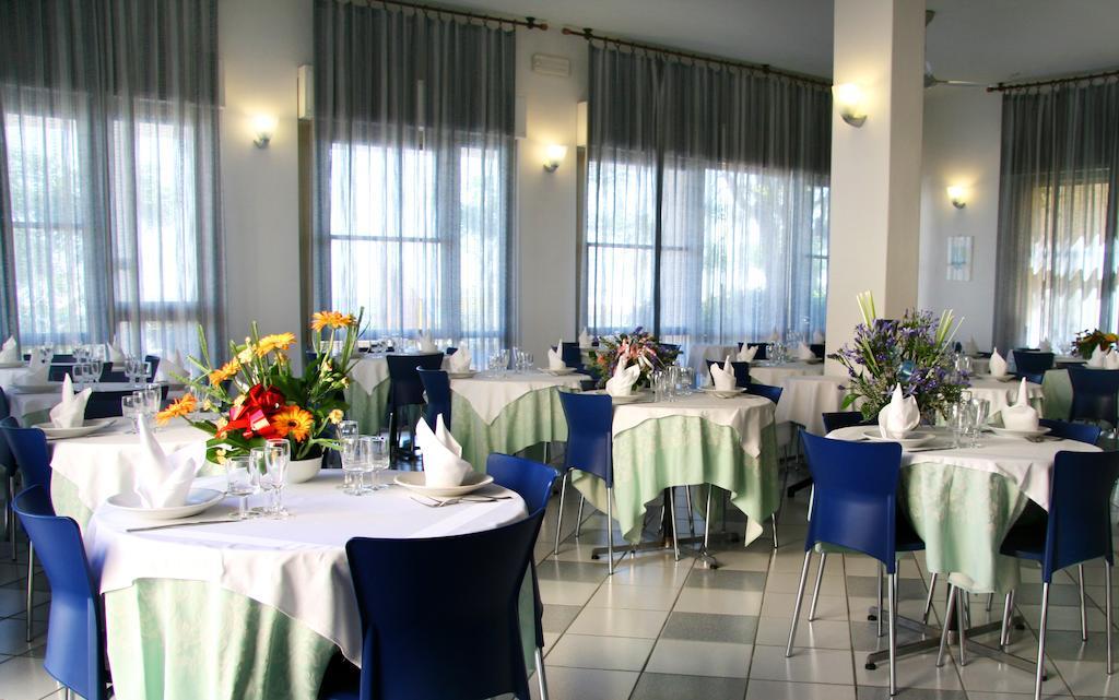 Hotel Excelsior Bellaria-Igea Marina Exterior foto